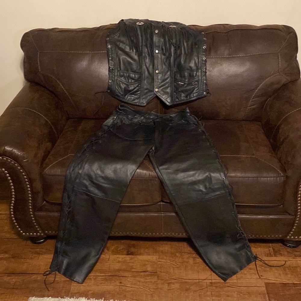 Onto botonics  size large    black leather